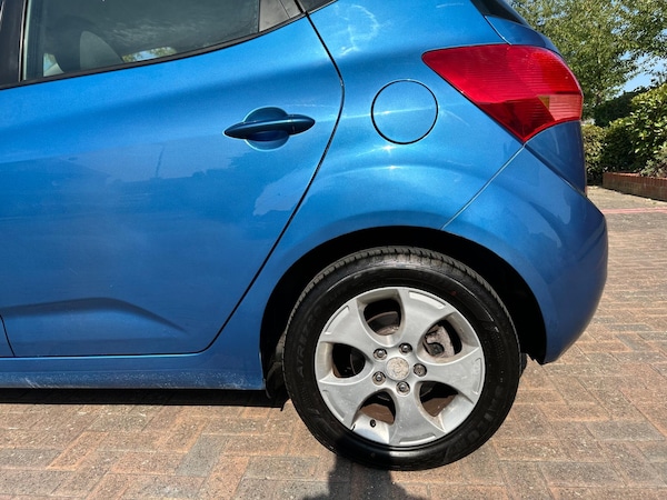 Used Kia Venga 2010 for sale - 75539407: Photo 53