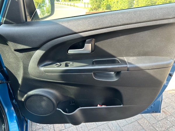 Used Kia Venga 2010 for sale - 75539407: Photo 64