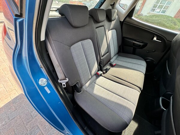 Used Kia Venga 2010 for sale - 75539407: Photo 68