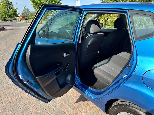 Used Kia Venga 2010 for sale - 75539407: Photo 74