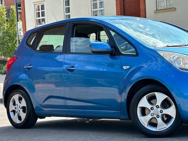 Used Kia Venga 2010 for sale - 75539407: Photo 7