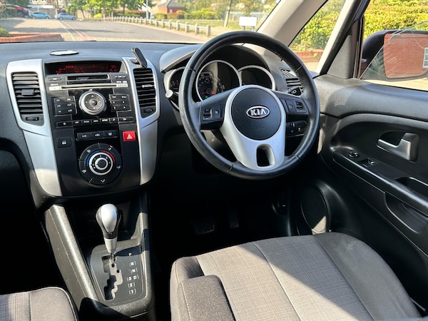 Used Kia Venga 2010 for sale - 75539407: Photo 85