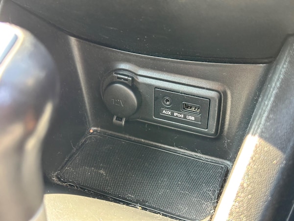 Used Kia Venga 2010 for sale - 75539407: Photo 89