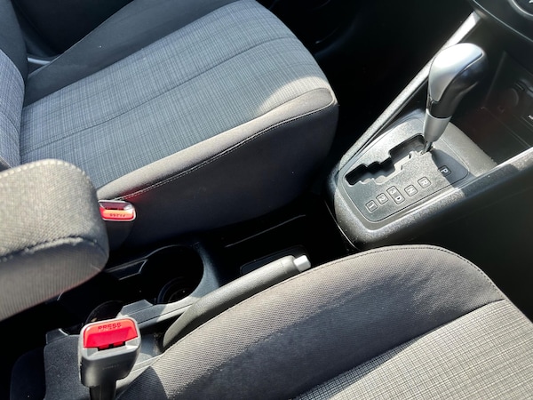 Used Kia Venga 2010 for sale - 75539407: Photo 91