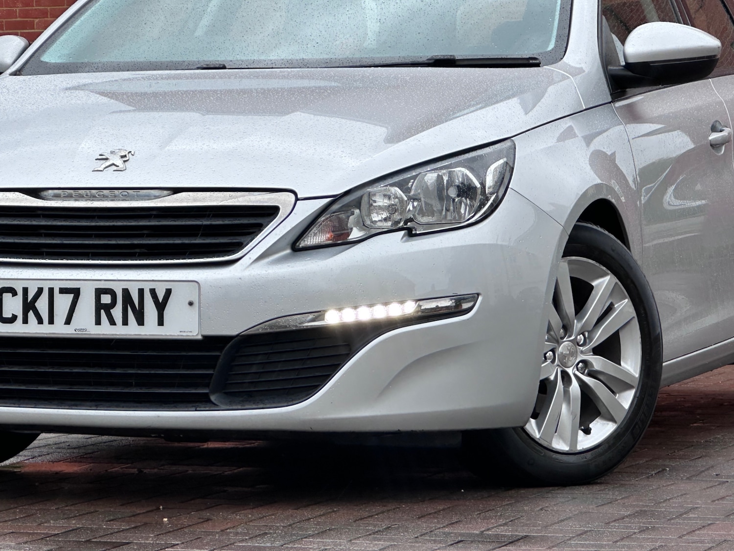 Used Peugeot 308 2017 for sale - 77329303: Photo 28