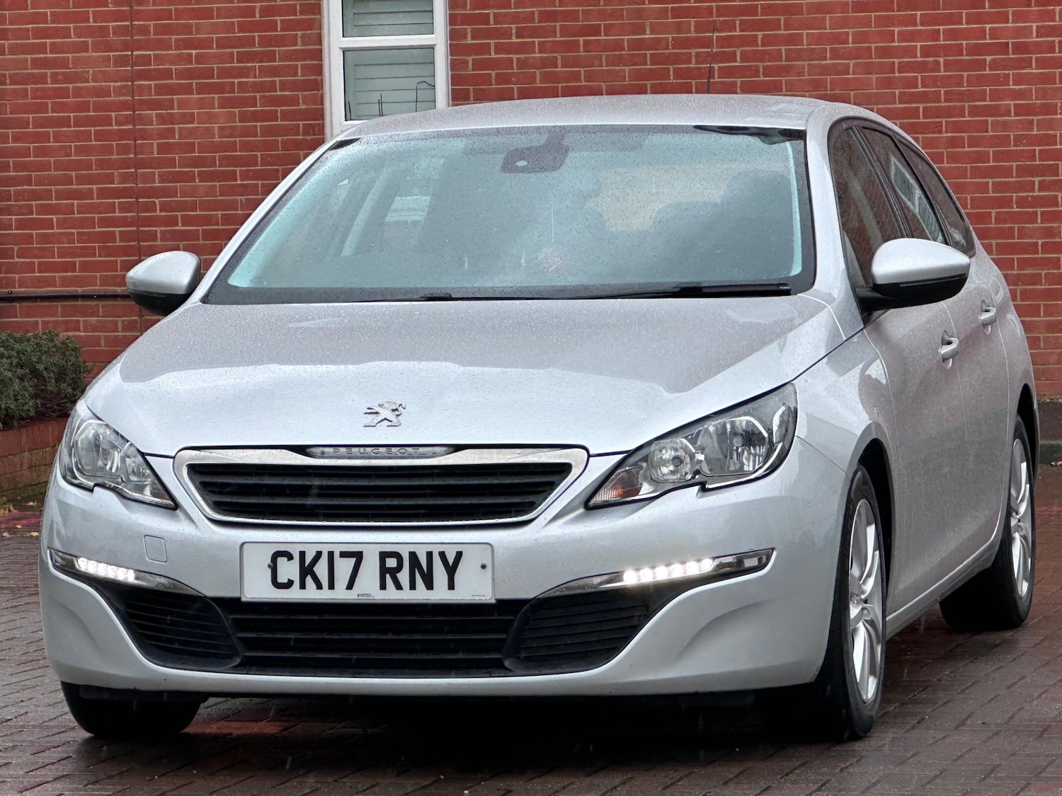 Used Peugeot 308 2017 for sale - 77329303: Photo 32