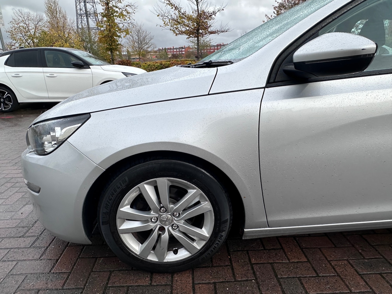 Used Peugeot 308 2017 for sale - 77329303: Photo 56