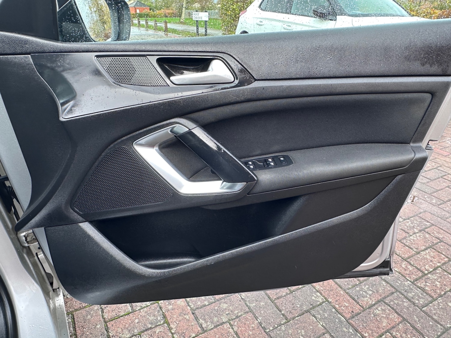 Used Peugeot 308 2017 for sale - 77329303: Photo 63