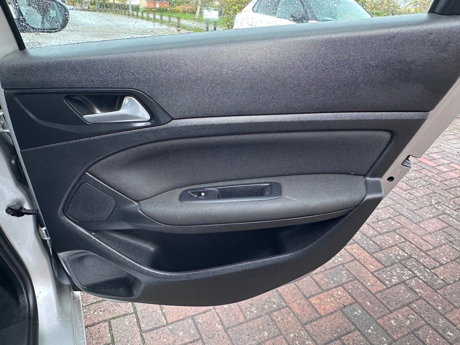 Used Peugeot 308 2017 for sale - 77329303: Photo 67