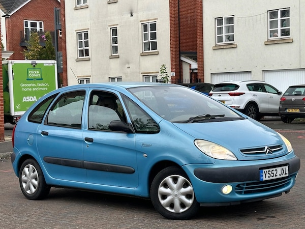 Used Citroen Xsara Picasso 2002 for sale - 75051892: Photo 2