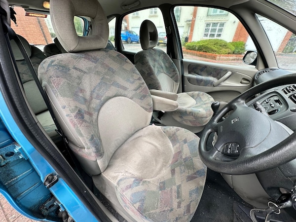 Used Citroen Xsara Picasso 2002 for sale - 75051892: Photo 32
