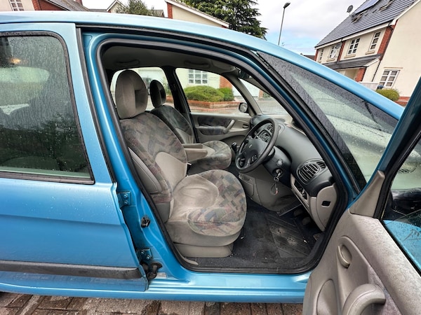 Used Citroen Xsara Picasso 2002 for sale - 75051892: Photo 33