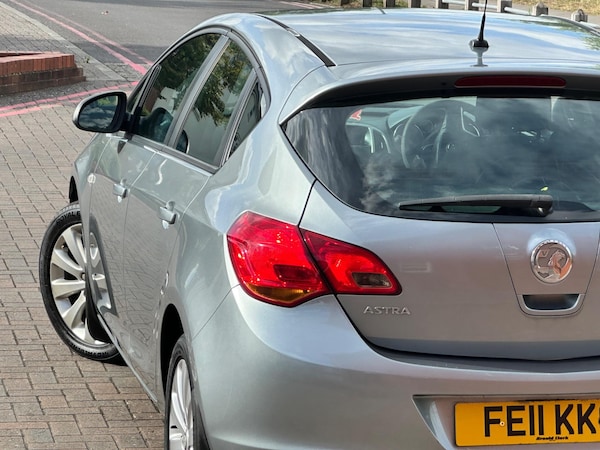Used Vauxhall Astra 2011 for sale - 74959004: Photo 14