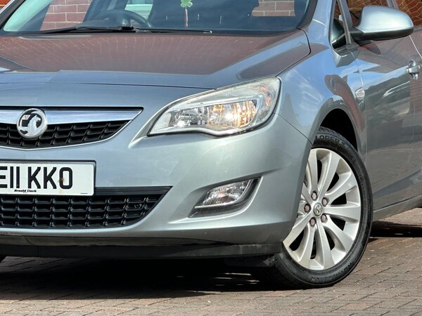 Used Vauxhall Astra 2011 for sale - 74959004: Photo 17