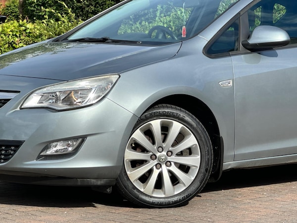 Used Vauxhall Astra 2011 for sale - 74959004: Photo 19