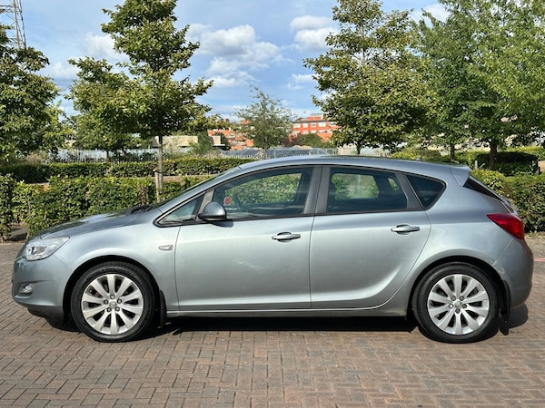 Used Vauxhall Astra 2011 for sale - 74959004: Photo 31