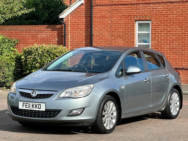 Used Vauxhall Astra 2011 for sale - 74959004: Photo 32