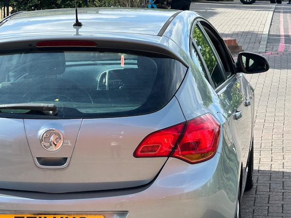 Used Vauxhall Astra 2011 for sale - 74959004: Photo 57