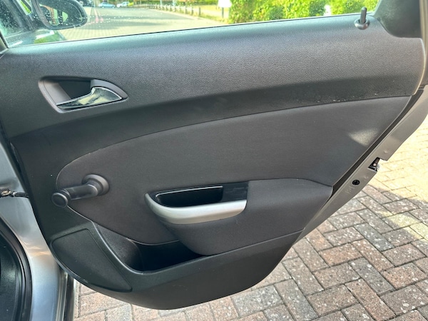 Used Vauxhall Astra 2011 for sale - 74959004: Photo 69