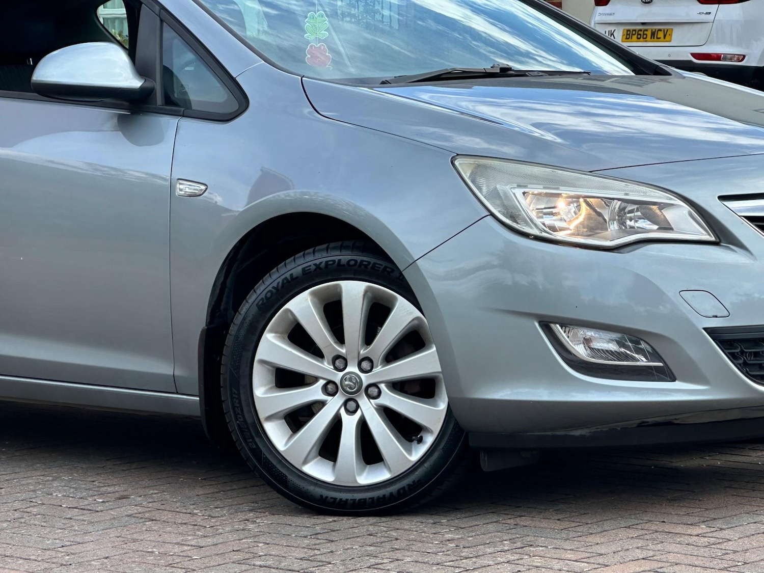 Vehicle 8