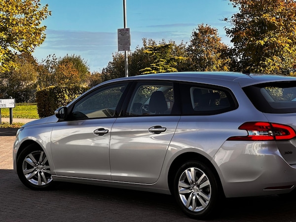 Used Peugeot 308 SW 2017 for sale - 75539881: Photo 10
