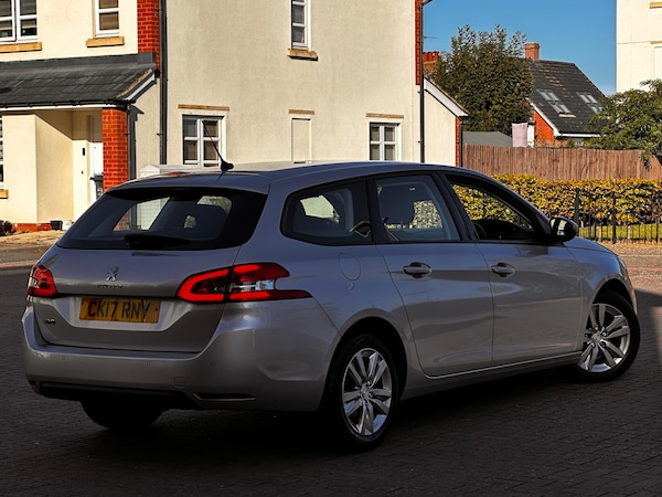 Used Peugeot 308 SW 2017 for sale - 75539881: Photo 17