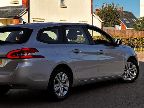 Used Peugeot 308 SW 2017 for sale - 75539881: Photo 26