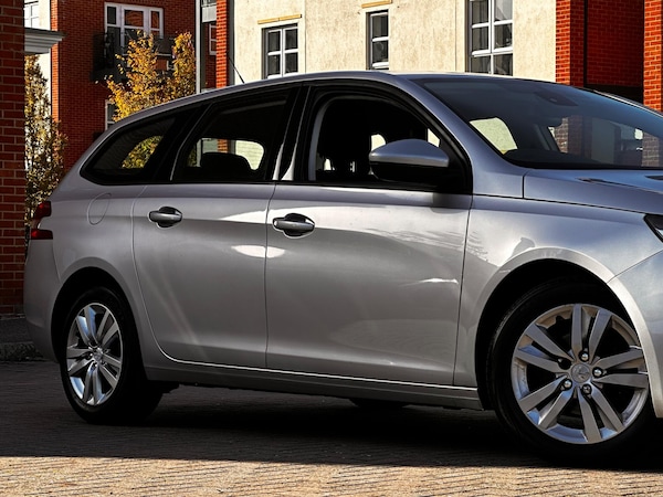 Used Peugeot 308 SW 2017 for sale - 75539881: Photo 3