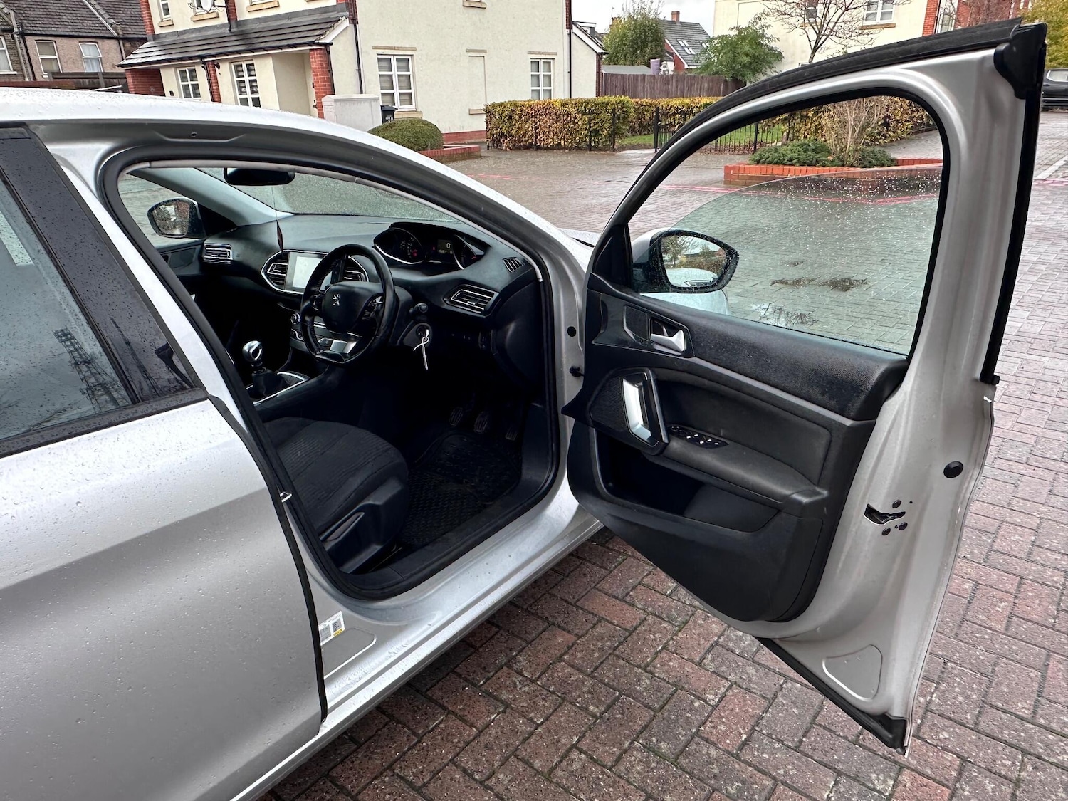 Used Peugeot 308 SW 2017 for sale - 75539881: Photo 59