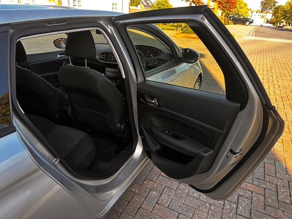 Used Peugeot 308 SW 2017 for sale - 75539881: Photo 62