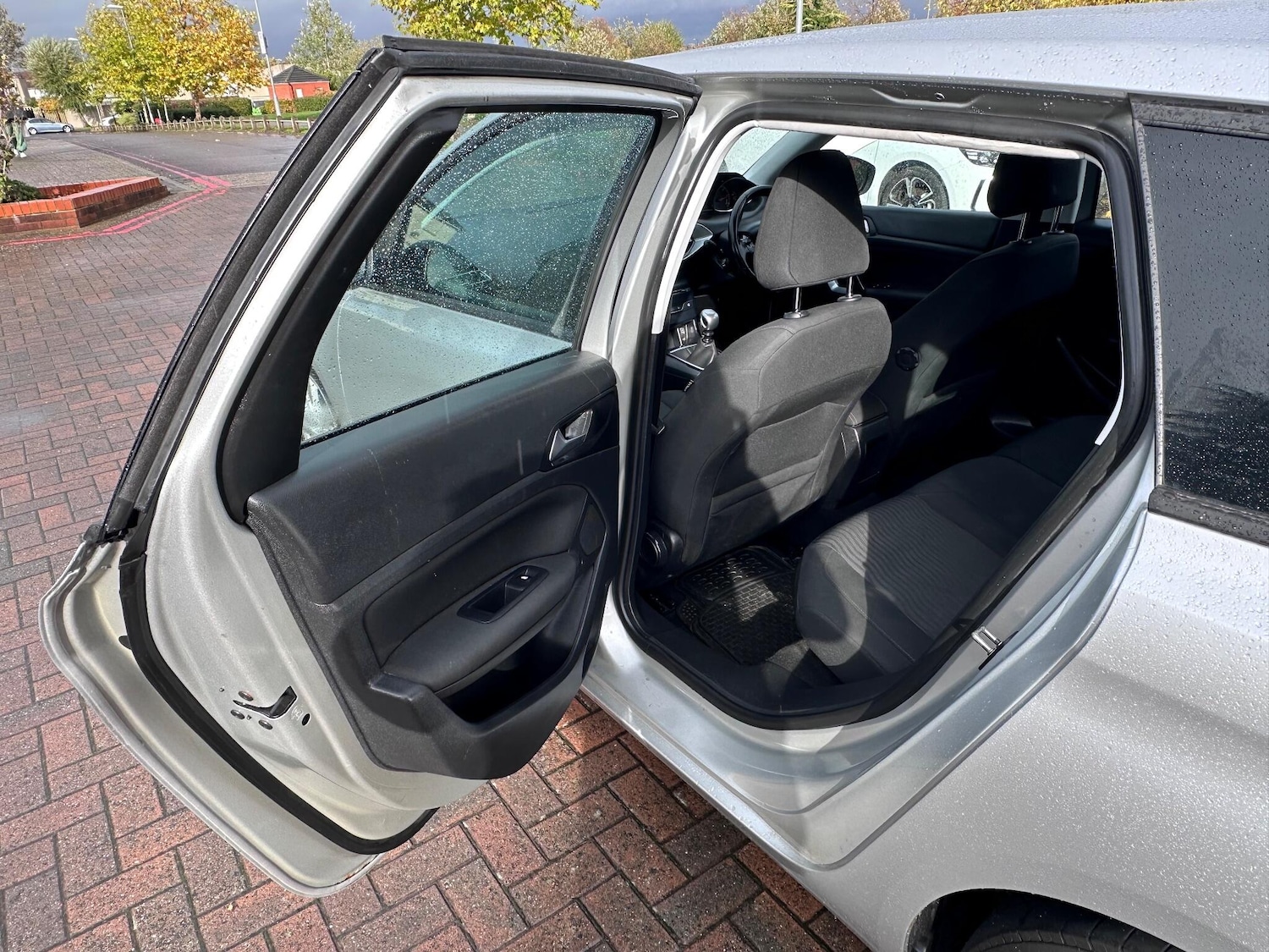 Used Peugeot 308 SW 2017 for sale - 75539881: Photo 65