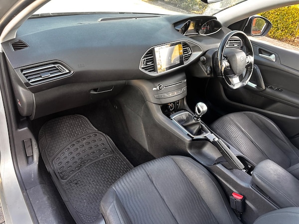 Used Peugeot 308 SW 2017 for sale - 75539881: Photo 74