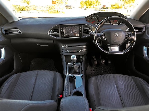 Used Peugeot 308 SW 2017 for sale - 75539881: Photo 76