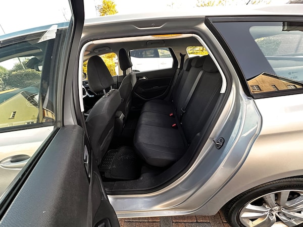 Used Peugeot 308 SW 2017 for sale - 75539881: Photo 78