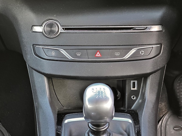 Used Peugeot 308 SW 2017 for sale - 75539881: Photo 86