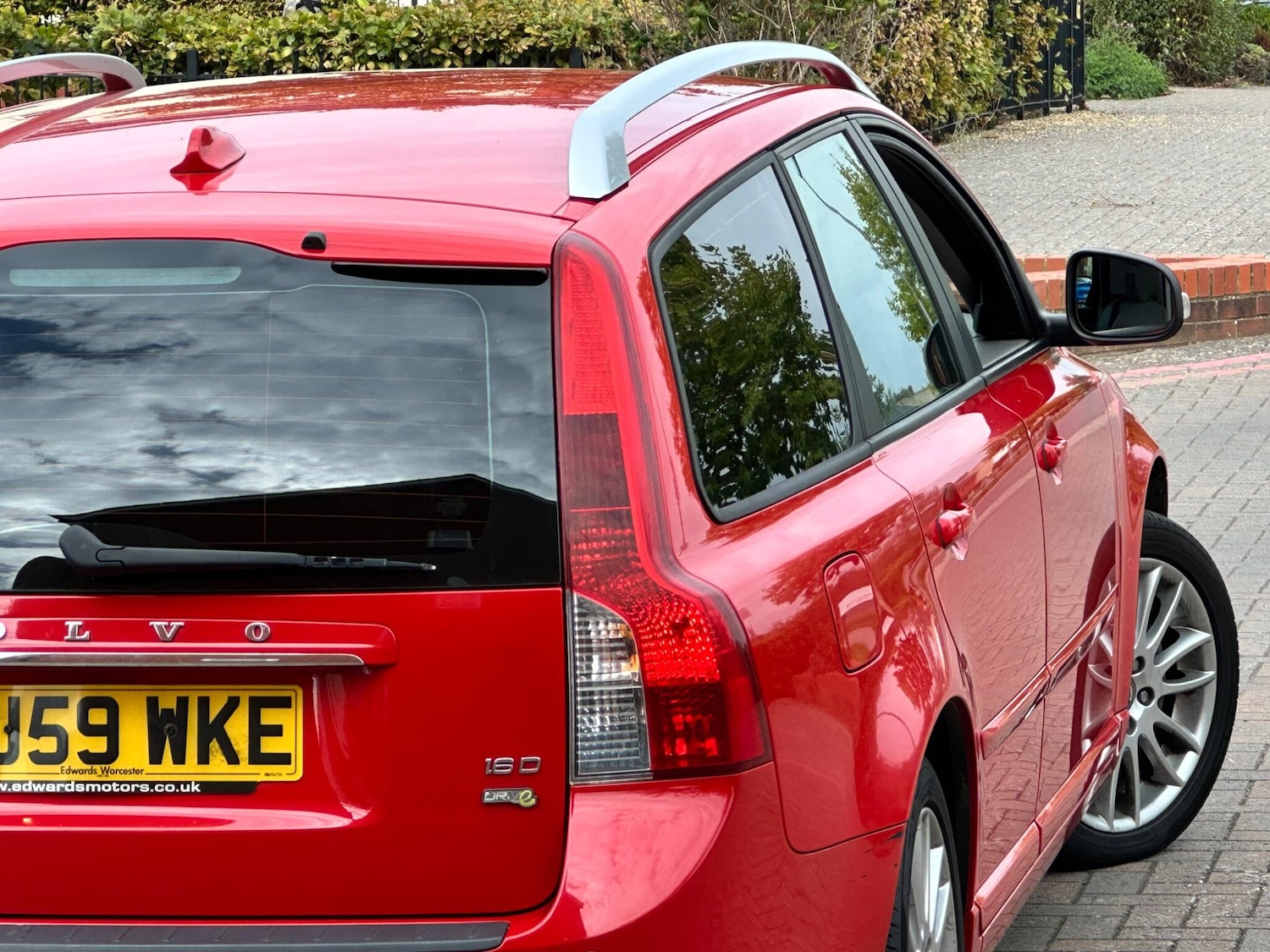 Used Volvo V50 2009 for sale - 76041702: Photo 21