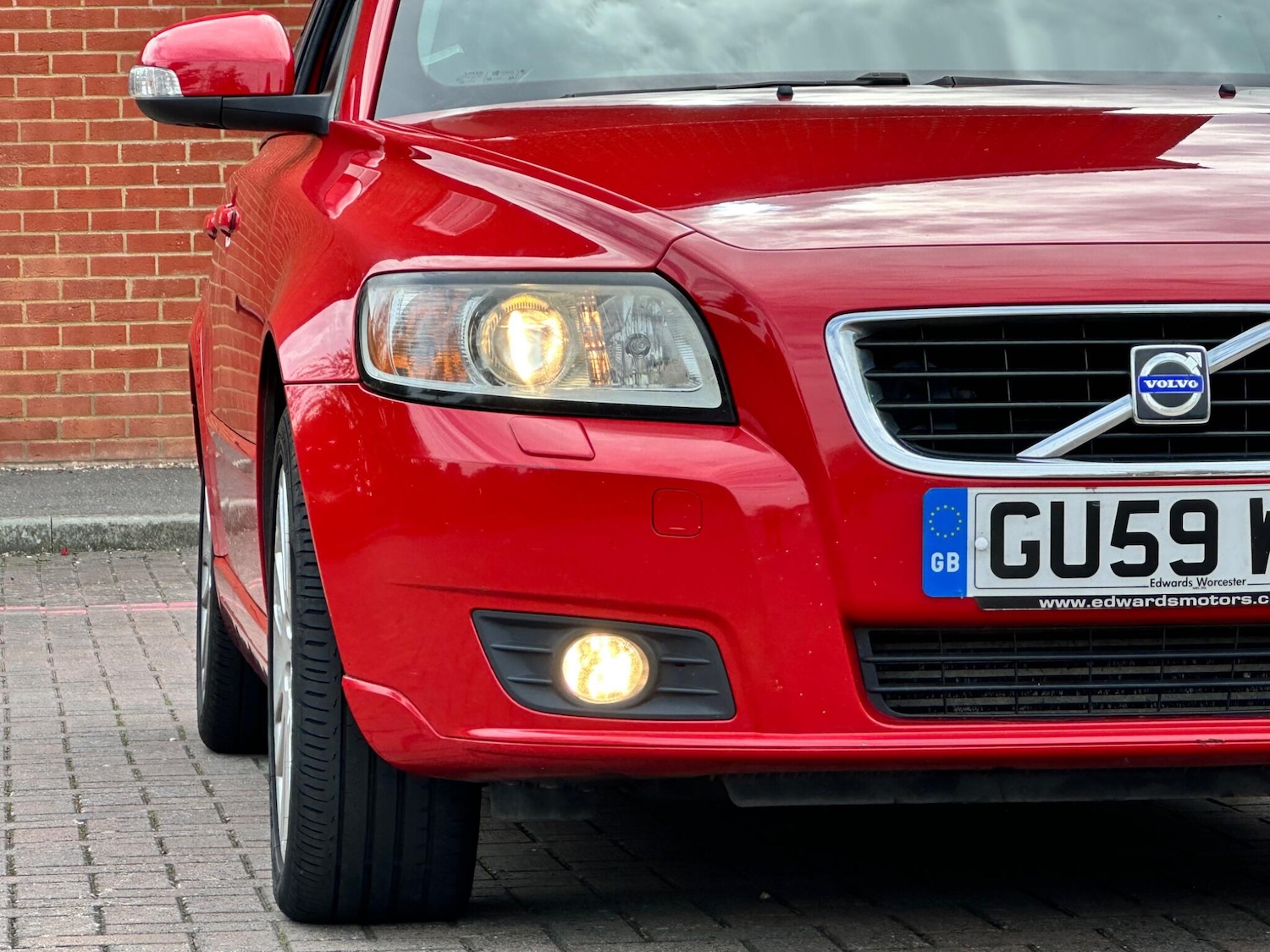 Used Volvo V50 2009 for sale - 76041702: Photo 46