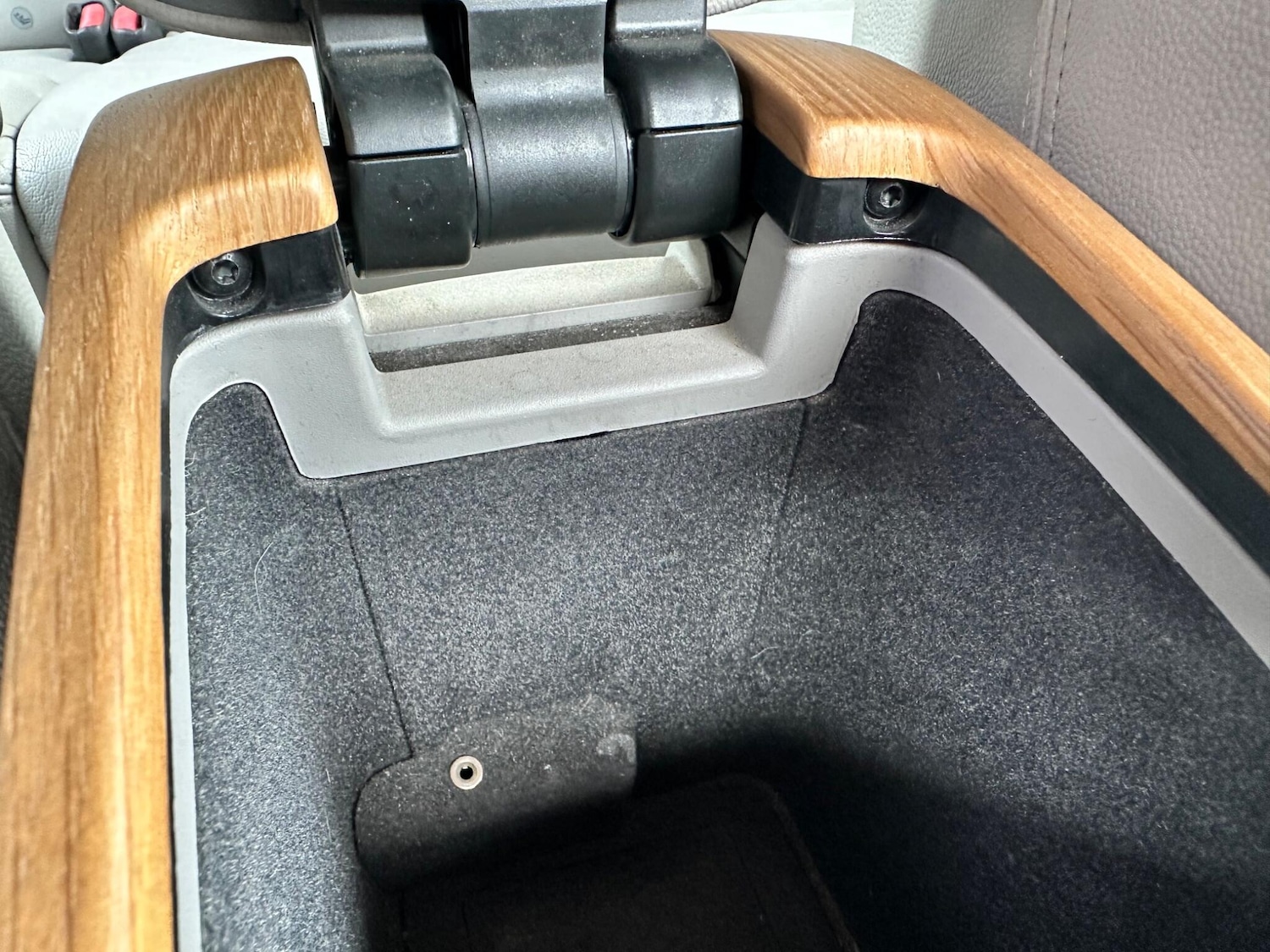 Used Volvo V50 2009 for sale - 76041702: Photo 88