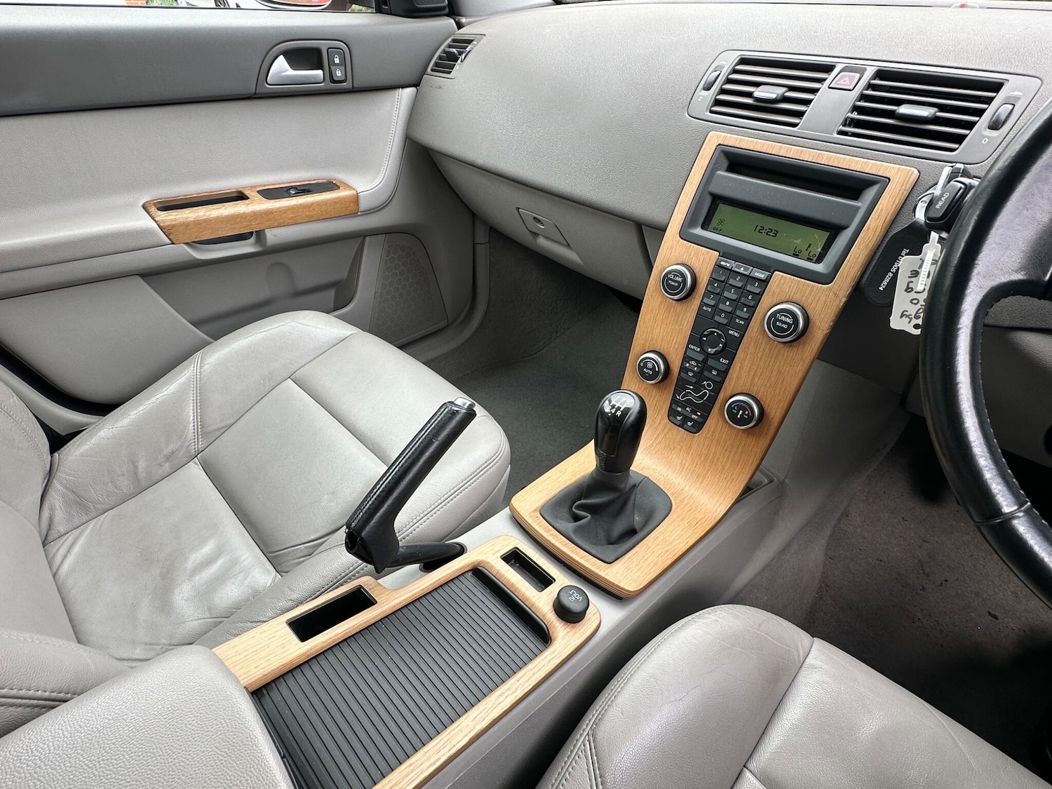 Used Volvo V50 2009 for sale - 76041702: Photo 89