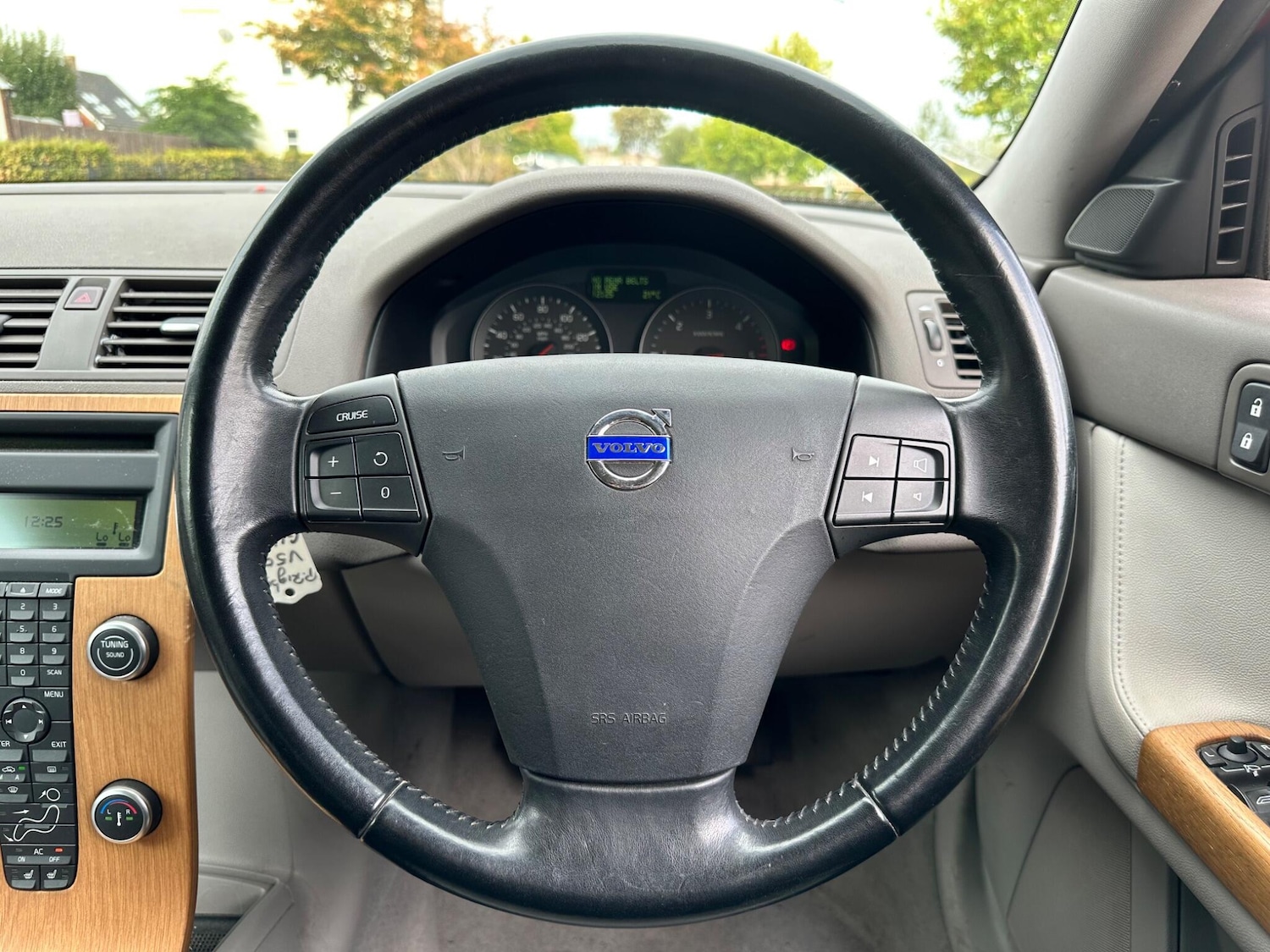 Used Volvo V50 2009 for sale - 76041702: Photo 93