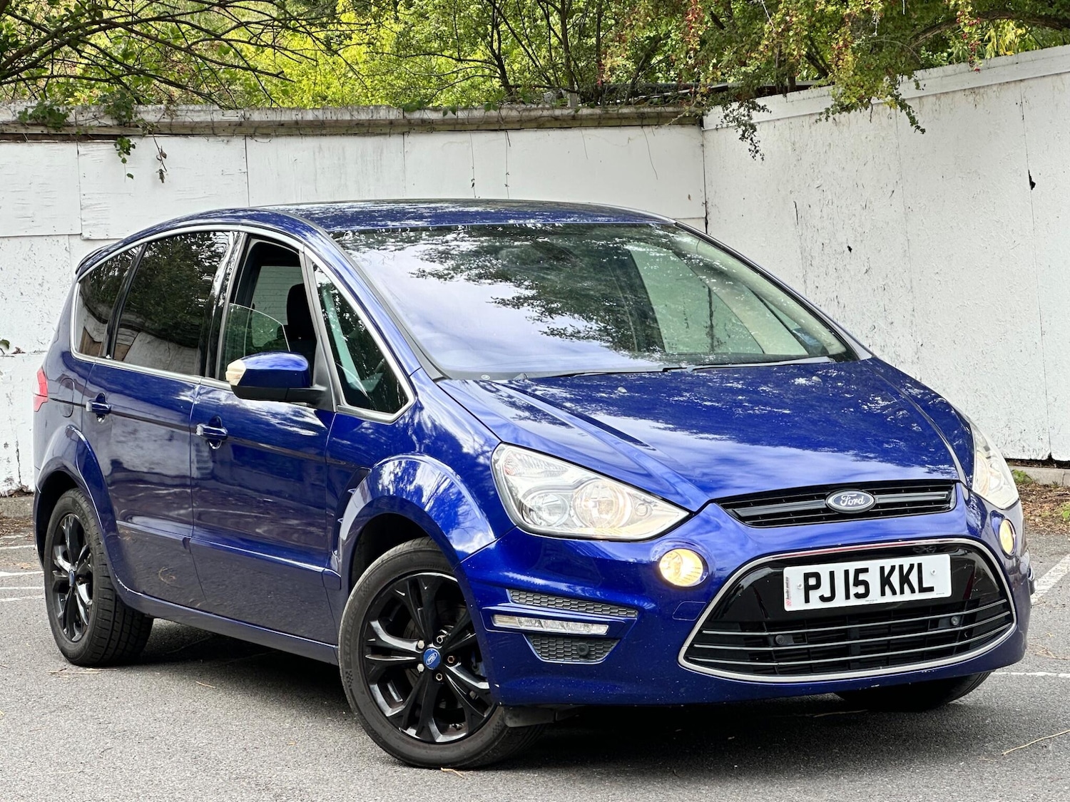 Used Ford S-Max 2015 for sale - 76108929: Photo 2