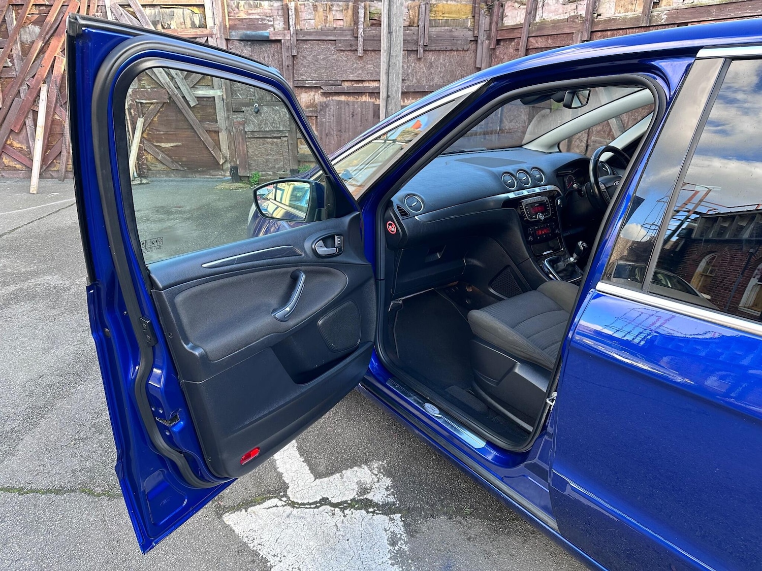 Used Ford S-Max 2015 for sale - 76108929: Photo 30