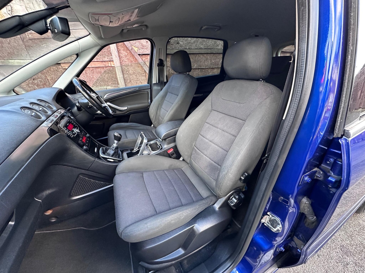 Used Ford S-Max 2015 for sale - 76108929: Photo 32