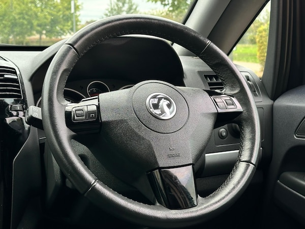Used Vauxhall Zafira 2014 for sale - 75302202: Photo 100