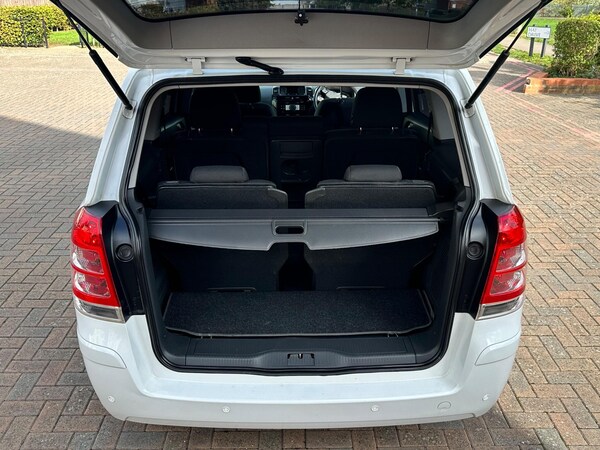 Used Vauxhall Zafira 2014 for sale - 75302202: Photo 24