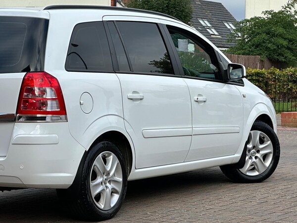 Used Vauxhall Zafira 2014 for sale - 75302202: Photo 27
