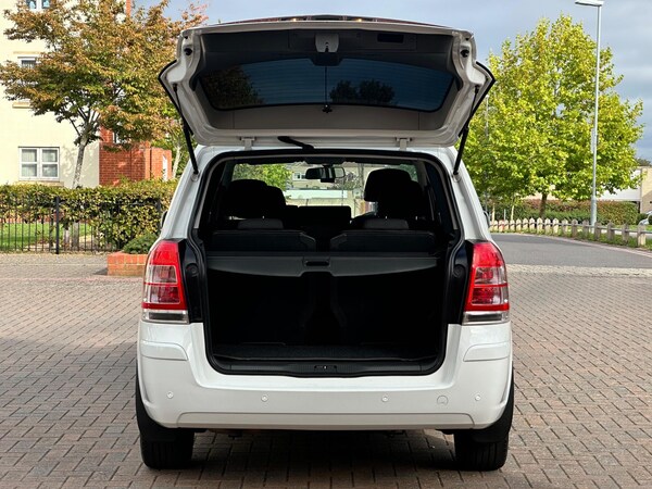 Used Vauxhall Zafira 2014 for sale - 75302202: Photo 32