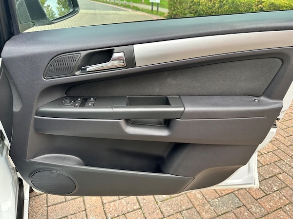 Used Vauxhall Zafira 2014 for sale - 75302202: Photo 63