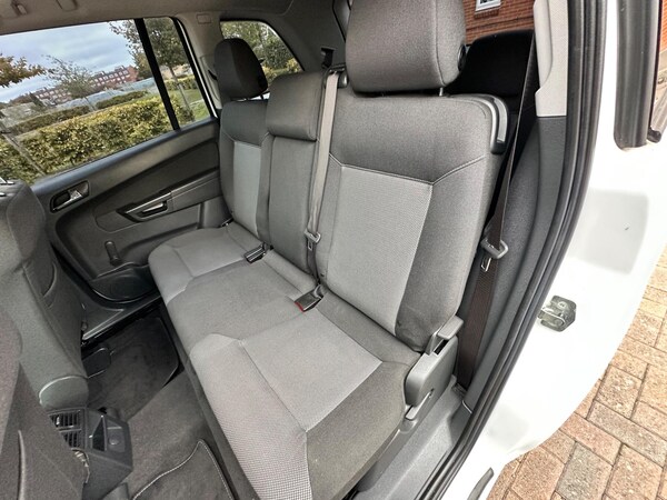Used Vauxhall Zafira 2014 for sale - 75302202: Photo 85