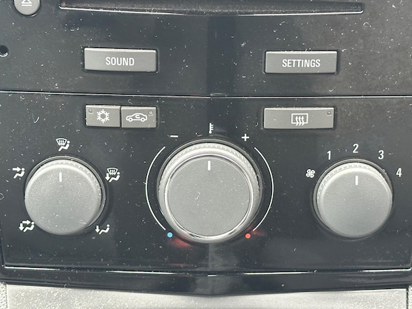 Used Vauxhall Zafira 2014 for sale - 75302202: Photo 87